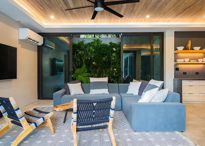 Villa Modern 4br With Pool, Walk2beach, Yoga Deck, Sleeps 14