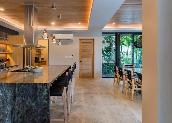 Modern 4br With Pool, Walk2beach, Yoga Deck, Sleeps 14 *